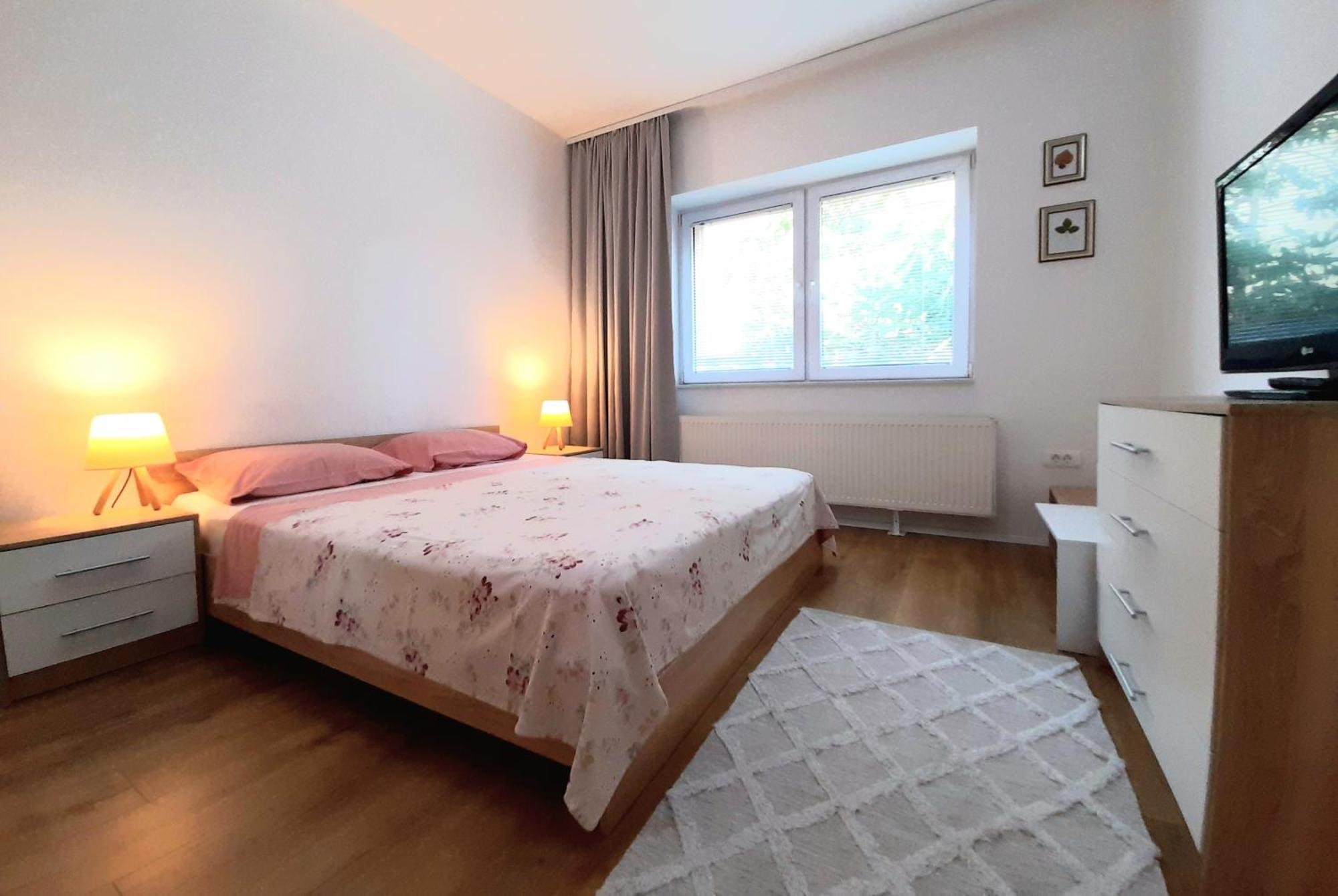 Central Modern Apt With Garden Struga Ngoại thất bức ảnh